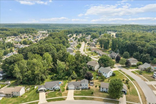 1338 Scott Creek Drive Ne, Plainfield Twp, MI 49306