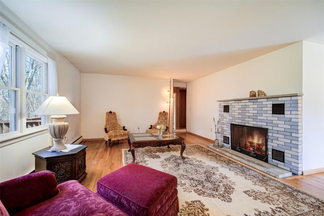 289 Shenandoah Road, Hopewell Junction, NY 12533
