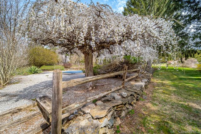 289 Shenandoah Road, Hopewell Junction, NY 12533