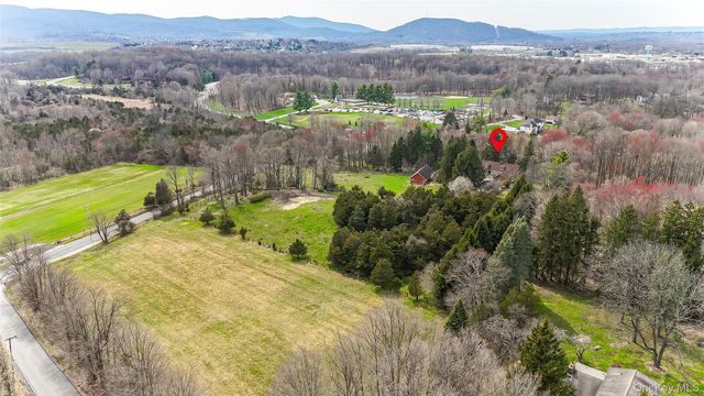 289 Shenandoah Road, Hopewell Junction, NY 12533