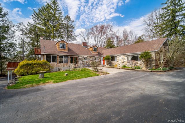 289 Shenandoah Road, Hopewell Junction, NY 12533