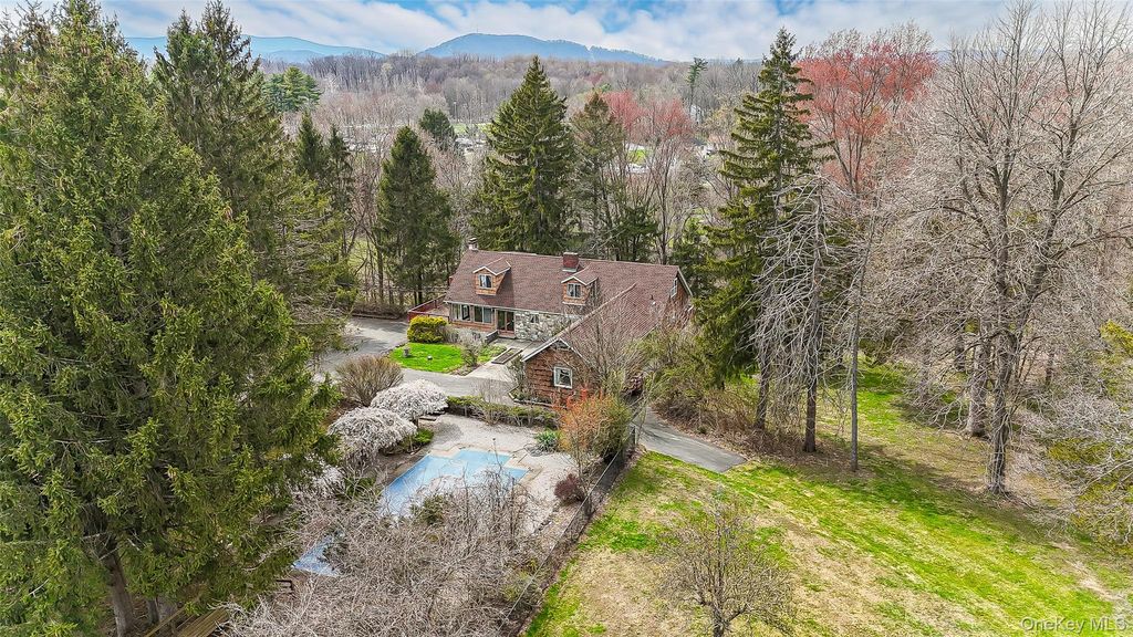 289 Shenandoah Road, Hopewell Junction, NY 12533