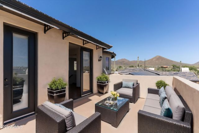 6737 E Rockaway Hills Drive, Cave Creek, AZ 85331