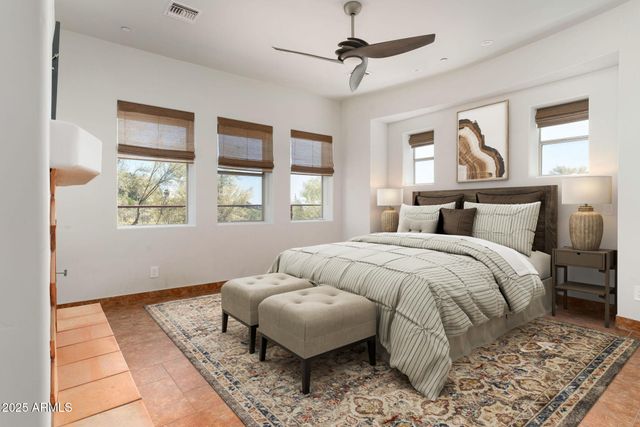 6737 E Rockaway Hills Drive, Cave Creek, AZ 85331