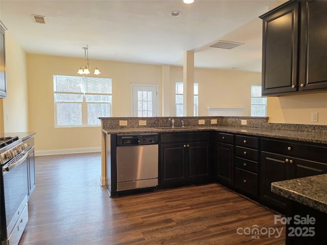 206 Sassafras Road, Mooresville, NC 28115