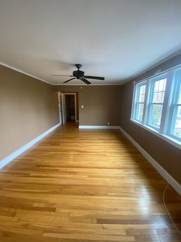 195 Thomas Burgin Pkwy 301, Quincy, MA 02169