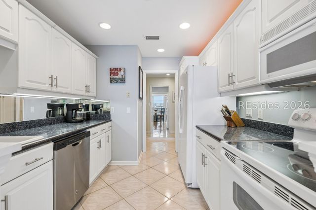 6 Lighthouse Ln Apt 946, Hilton Head Island, SC 29928