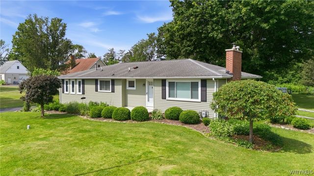 1320 Girdle Road, Elma, NY 14059