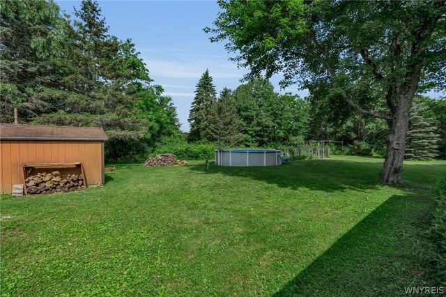 1320 Girdle Road, Elma, NY 14059