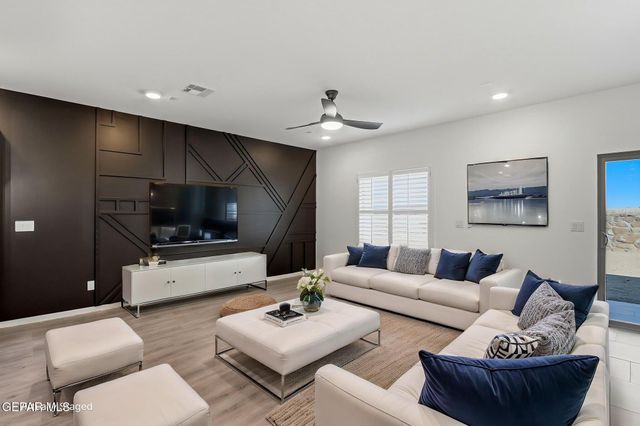 918 BROMYARD Drive, Horizon City, TX 79928