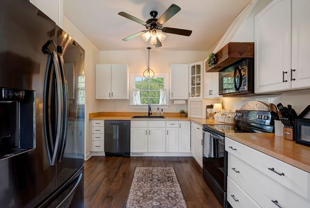 2301 Harkreader Rd, Mount Juliet, TN 37122