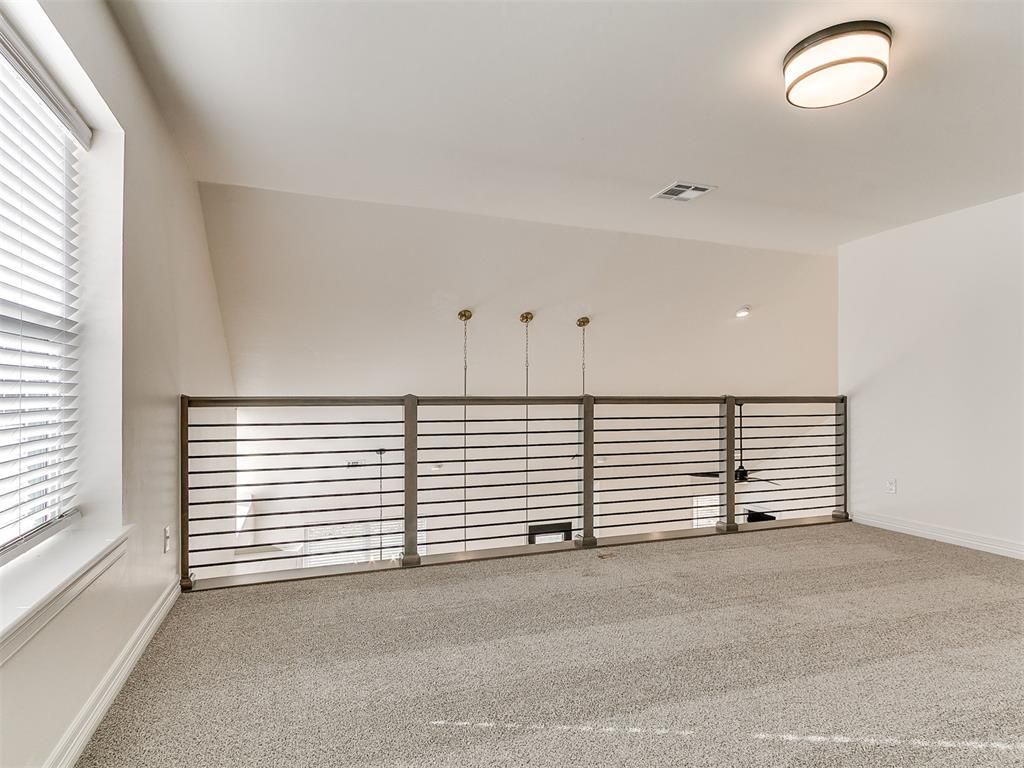 Image 47 of property listing at 9404 NW 75th Street, Yukon, OK 73099