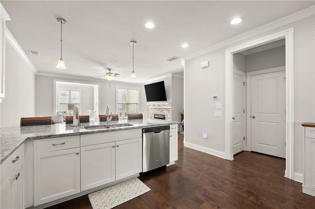 120 Laurel Crest Alley, Suwanee, GA 30024
