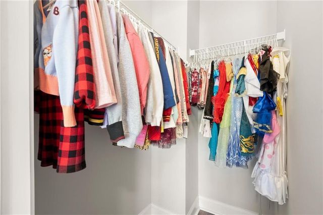 120 Laurel Crest Alley, Suwanee, GA 30024