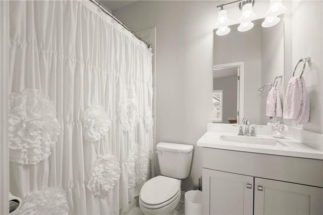 120 Laurel Crest Alley, Suwanee, GA 30024