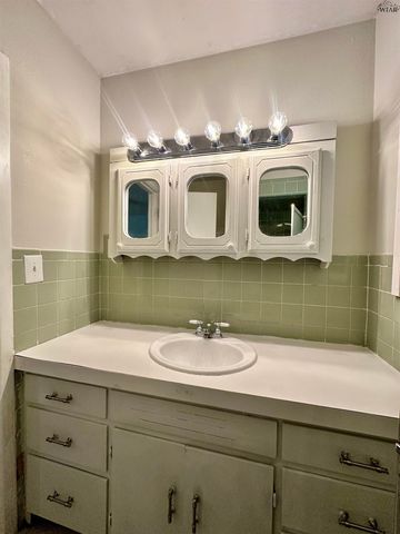 4714 ALAMO DRIVE, Wichita Falls, TX 76302