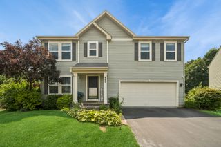 560 Canterbury Lane, Pingree Grove, IL 60140