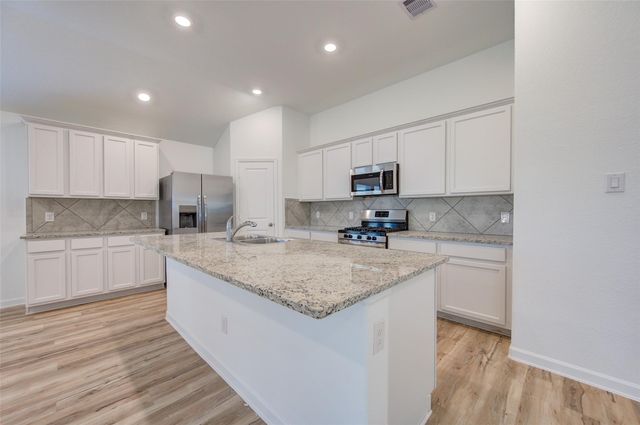 3330 Meadknoll Lane, Richmond, TX 77406