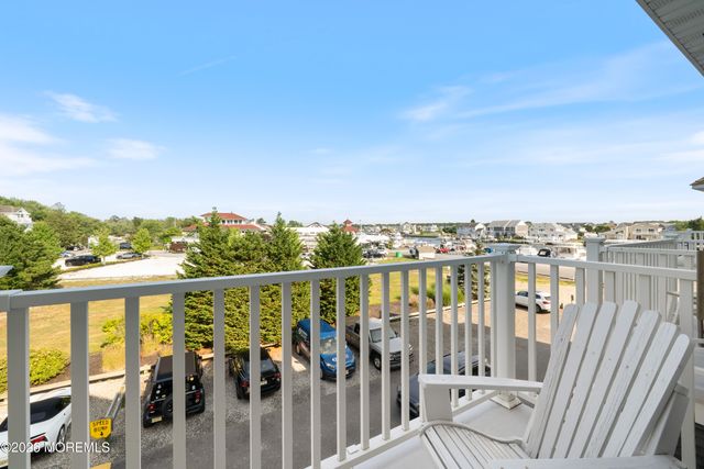 320 Southwinds Drive 20, Forked River, NJ 08731