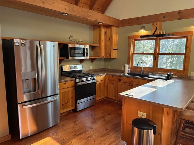 89095 Aster Dr, Cornucopia, WI 54827