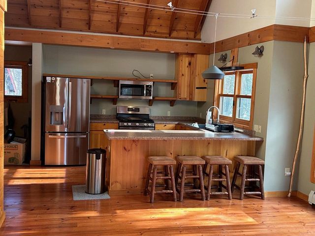 89095 Aster Dr, Cornucopia, WI 54827