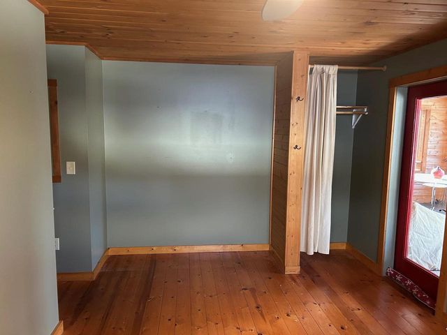 89095 Aster Dr, Cornucopia, WI 54827