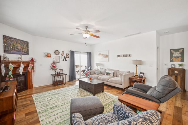 1459 Indigo Drive SE, Altoona, IA 50009