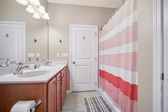 1459 Indigo Drive SE, Altoona, IA 50009