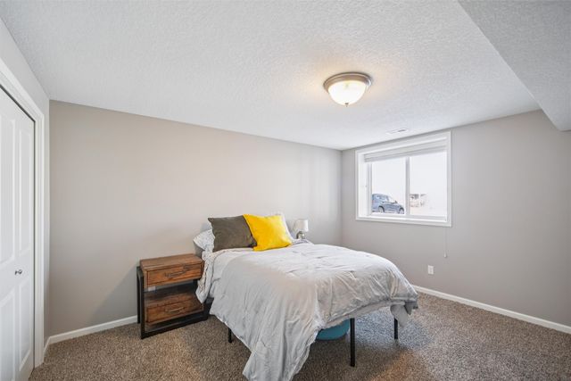 1459 Indigo Drive SE, Altoona, IA 50009