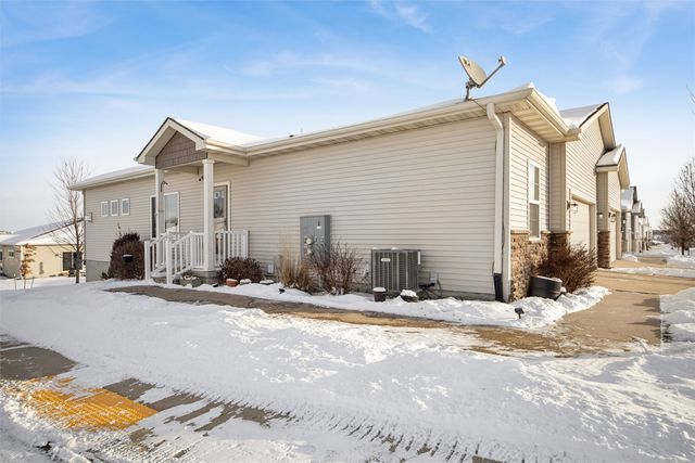 1459 Indigo Drive SE, Altoona, IA 50009