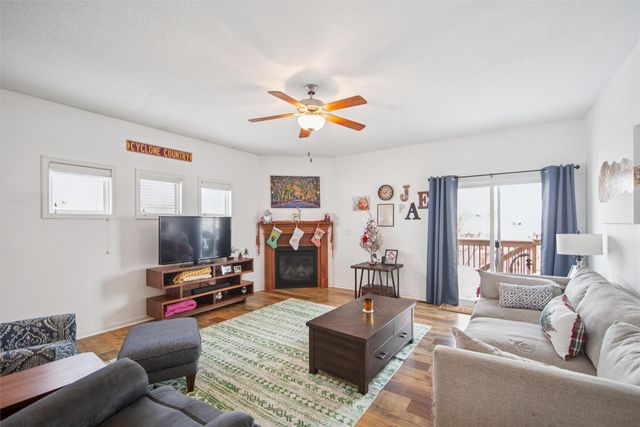 1459 Indigo Drive SE, Altoona, IA 50009