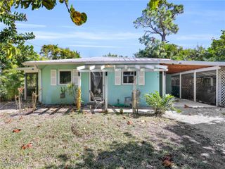 9144 7th ST, Naples, FL 34108