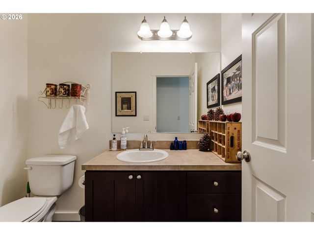 39464 Walterville Ln, Springfield, OR 97478