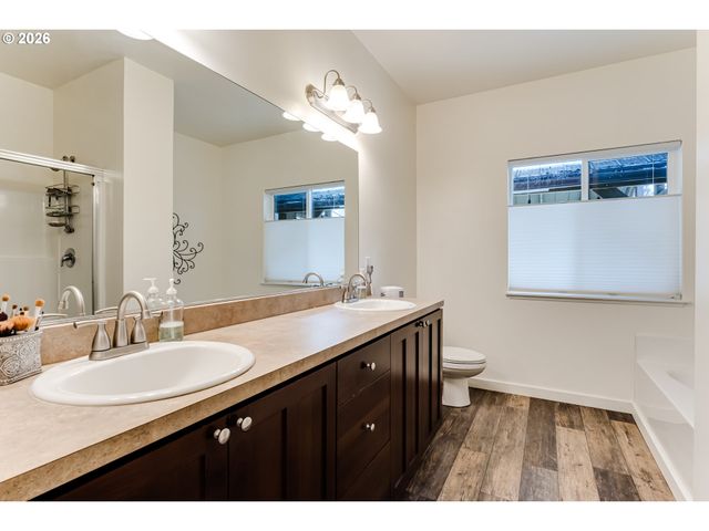 39464 Walterville Ln, Springfield, OR 97478