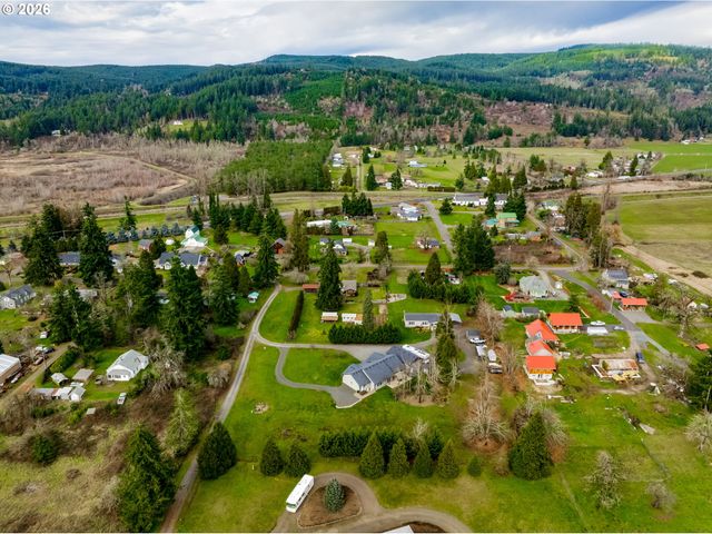 39464 Walterville Ln, Springfield, OR 97478