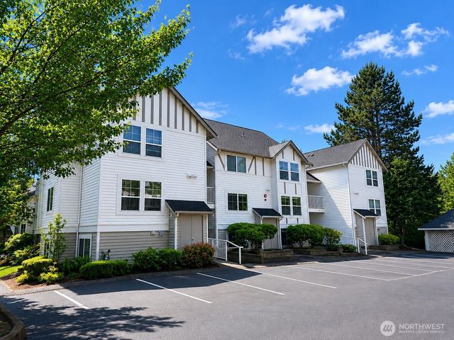 4421 249th SE, Sammamish, WA 98029