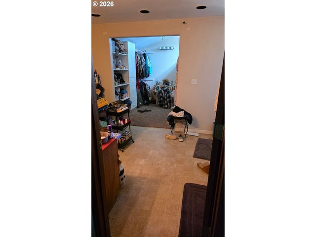 192 RESTON Ave, Winston, OR 97496