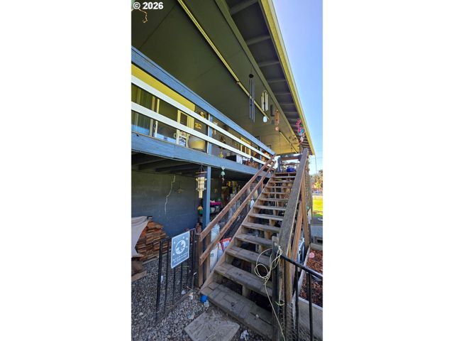 192 RESTON Ave, Winston, OR 97496