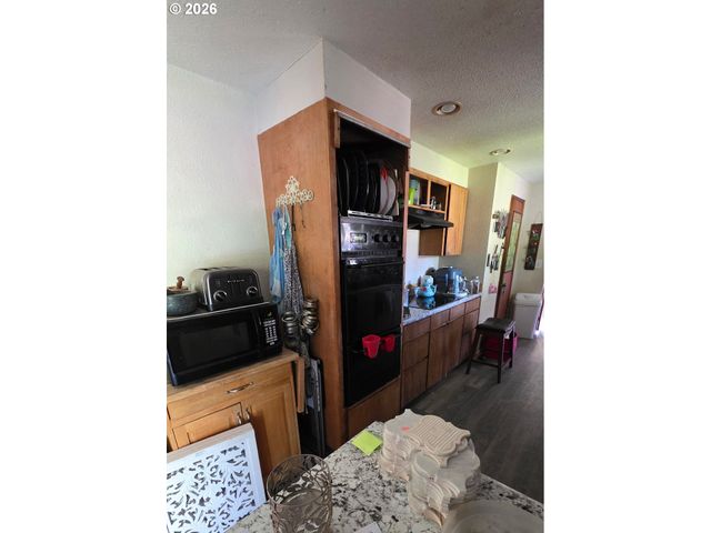 192 RESTON Ave, Winston, OR 97496