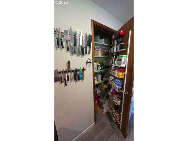 192 RESTON Ave, Winston, OR 97496