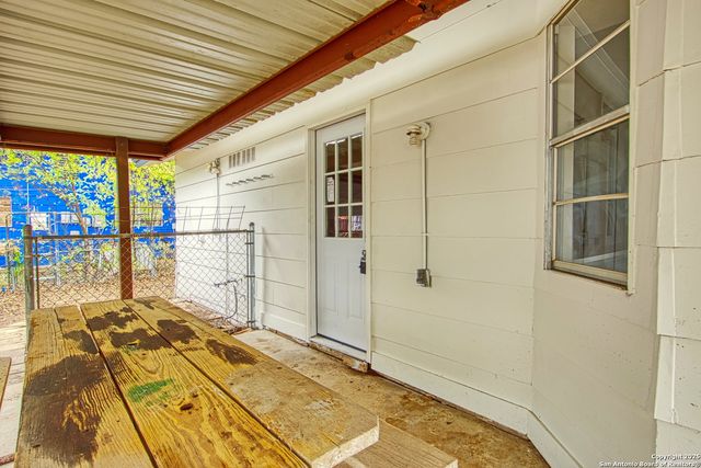 7502 Linfield, San Antonio, TX 78238