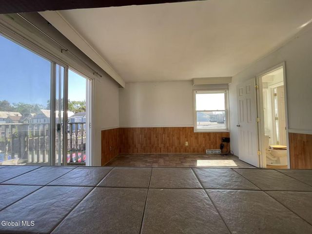 1725 Union Street, Schenectady, NY 12309