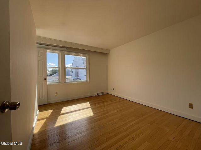 1725 Union Street, Schenectady, NY 12309