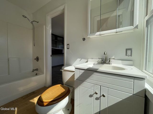 1725 Union Street, Schenectady, NY 12309