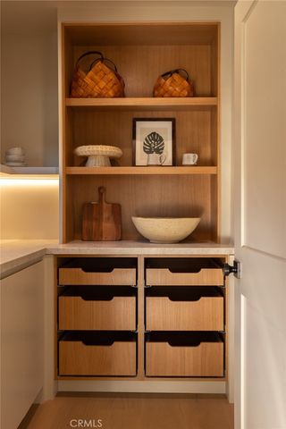 321 N Lucerne, Los Angeles, CA 90004