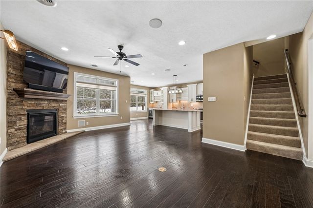 883 Hearthstone Circle, Hempfield Twp, PA 15601