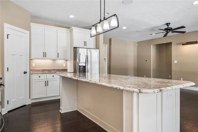 883 Hearthstone Circle, Hempfield Twp, PA 15601