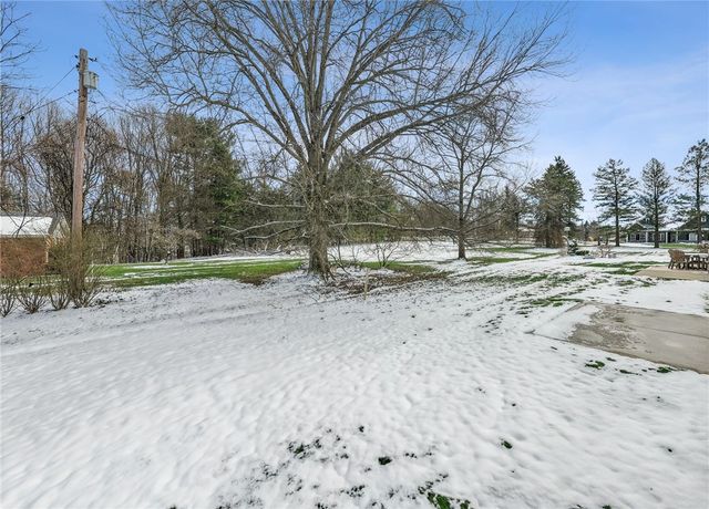 883 Hearthstone Circle, Hempfield Twp, PA 15601