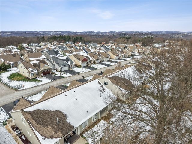 883 Hearthstone Circle, Hempfield Twp, PA 15601