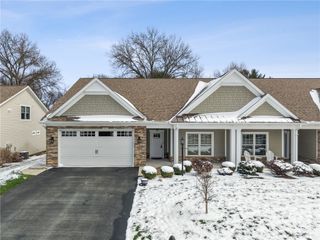 883 Hearthstone Circle, Hempfield Twp, PA 15601